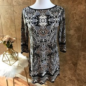 NWOT Gray/Tan/Black Paisley Tunic Top Sz XS